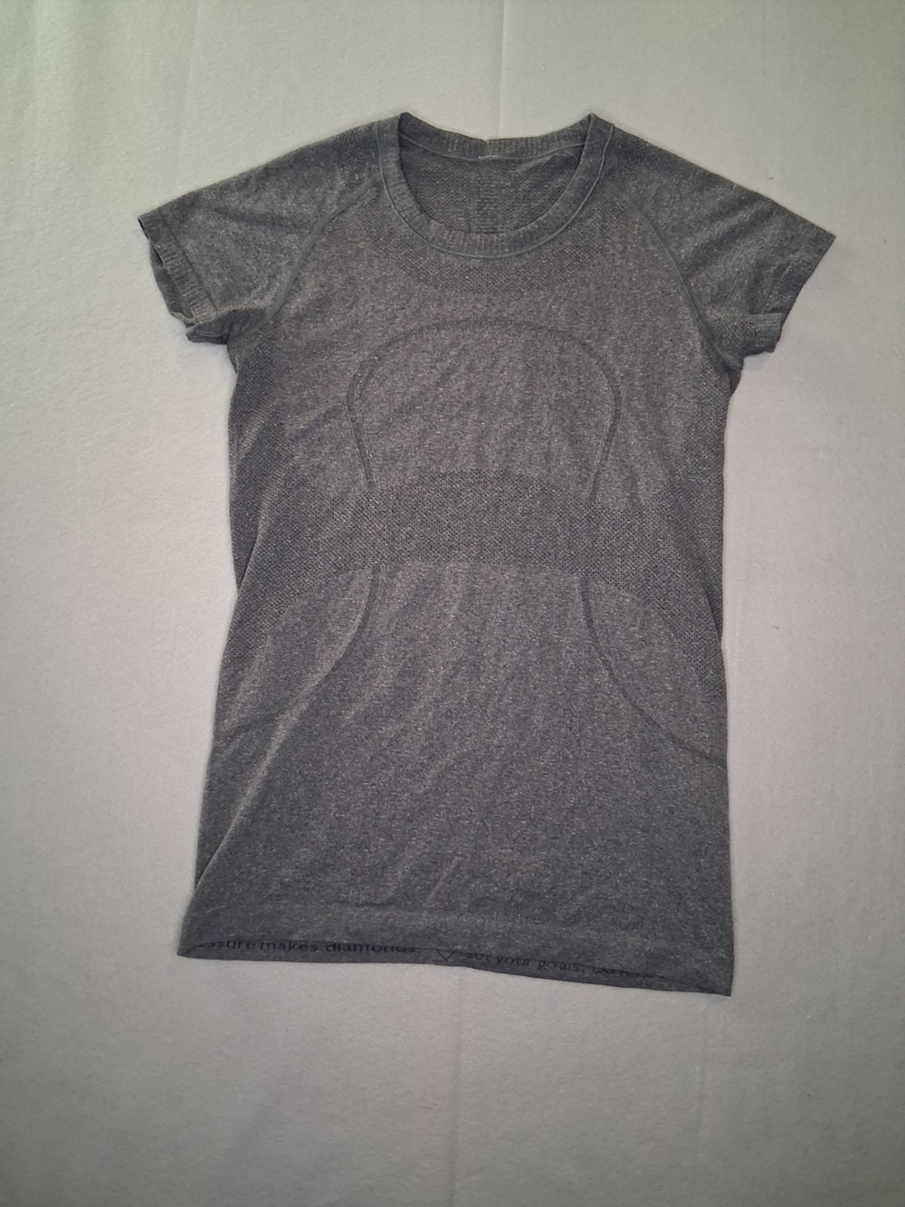 Lululemon Swiftly Tech Short Sleeve Shirt Gray Seamless Running Yoga Top Women's - Picture 6 of 7